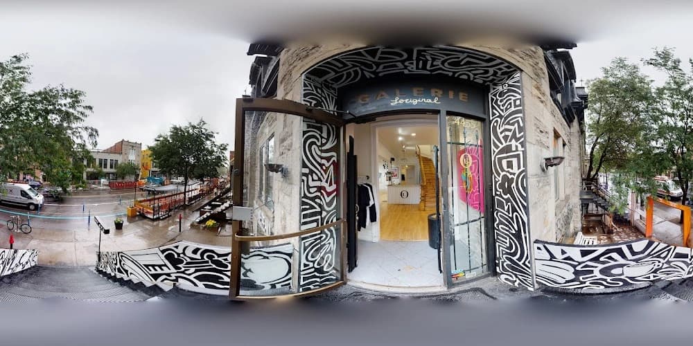Entree Vieux-Port, facade murale sur mesure
