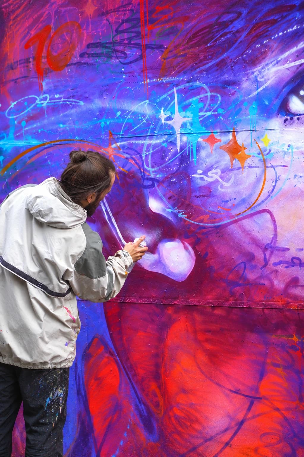 Œuvre d'art colorée — œil