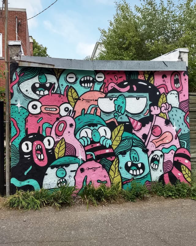 Astro in a Verdun alley